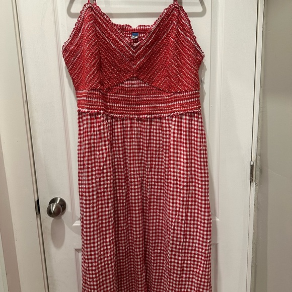 Red Gingham Midi Dress with Smocked Bodice - Picture 7 of 11